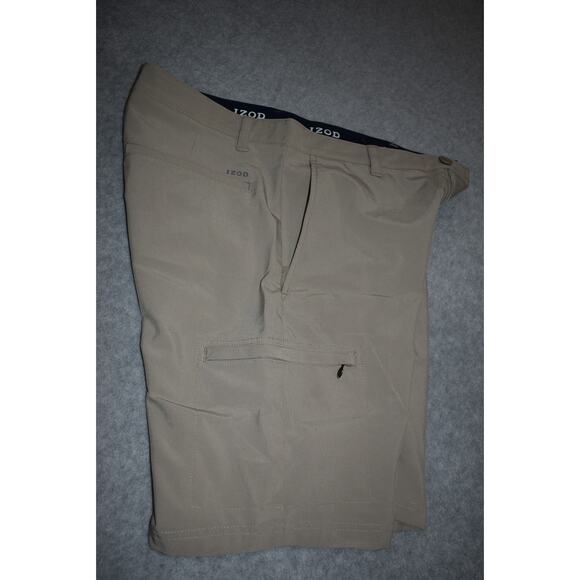 IZOD Golf CARGO Shorts Teens Mens Size 30 Wicking Performance Polyester Stretch - Picture 1 of 7